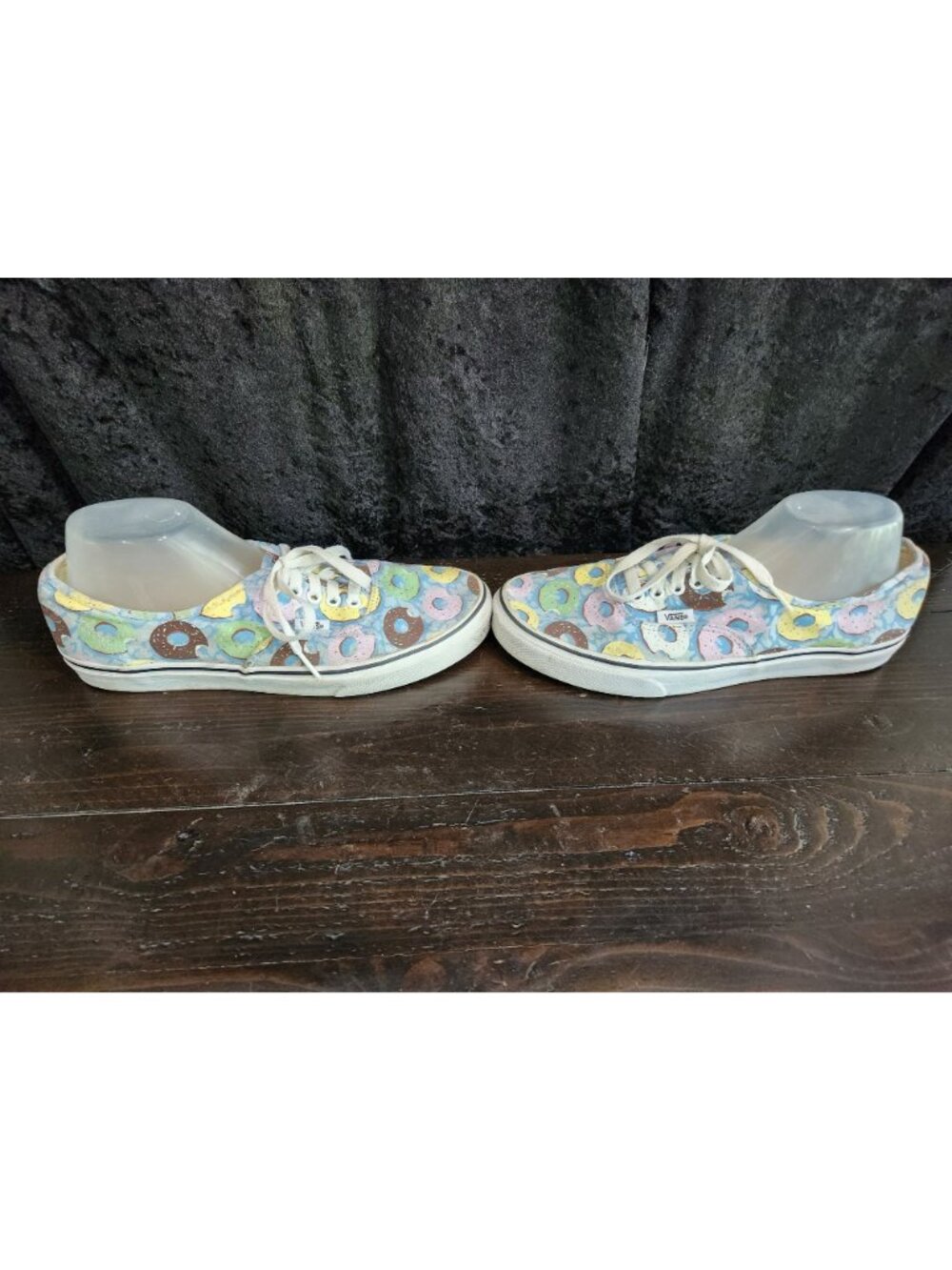 VANS Authentic "Donuts Munchies Sprinkles Blue" Men’s Size 9.5 / Women’s 11 - Picture 4 of 8